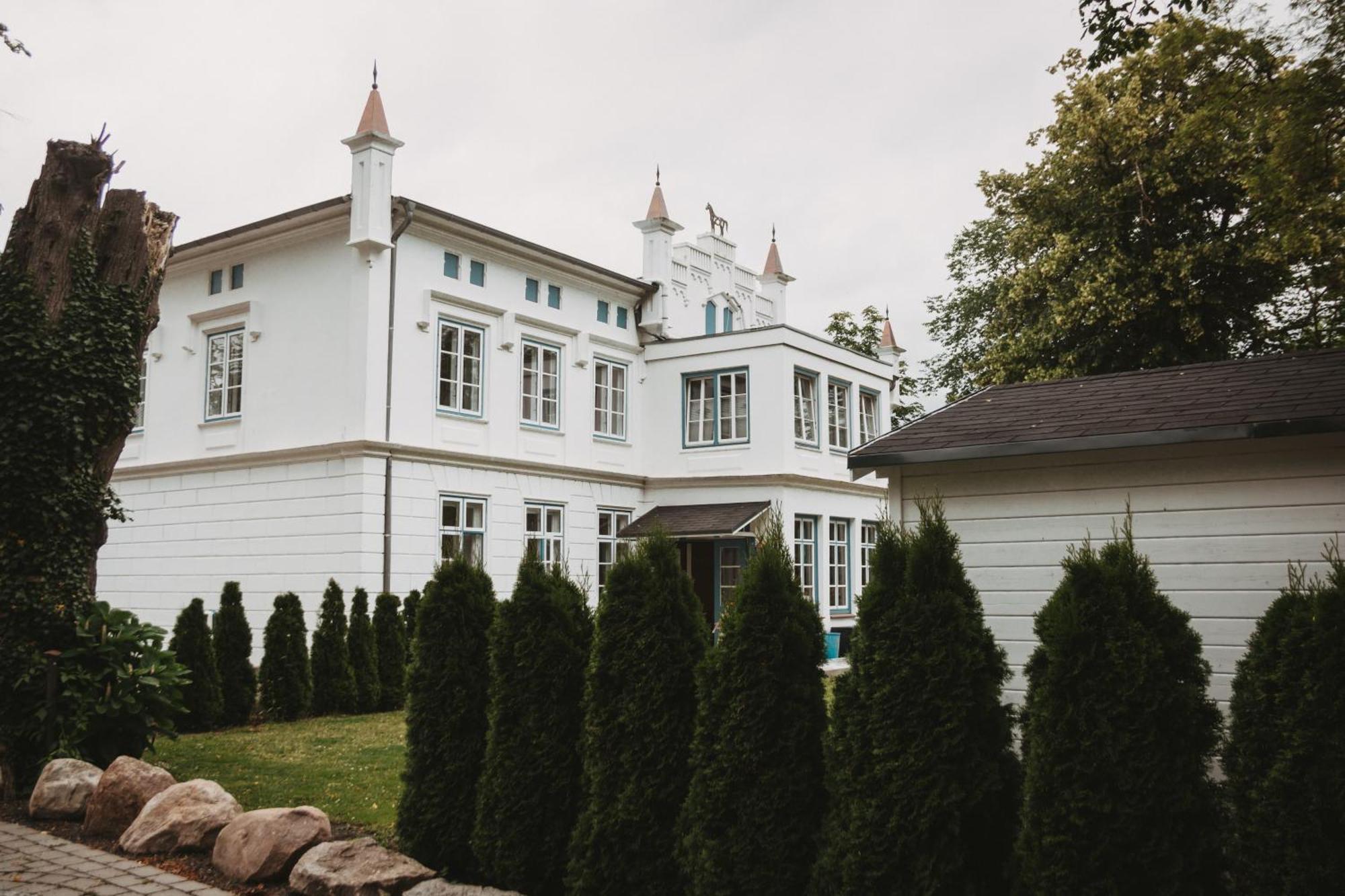Herrenhaus-Henriettenhof 格洛米茨 外观 照片
